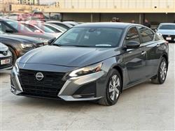 نيسان ألتيما